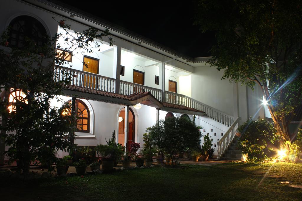 Hotel Hideaway Hikkaduwa Exterior foto